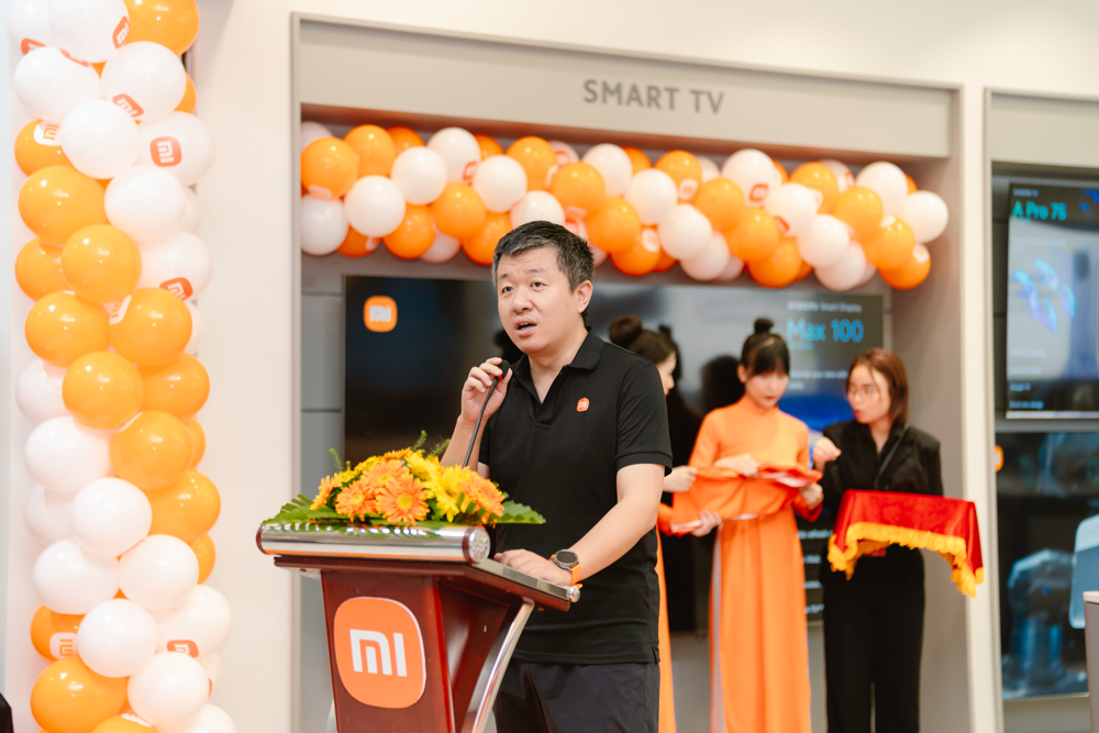 Xiaomi mở cửa hàng đầu tiên tại Việt Nam, tung loạt ưu đãi sốc dịp khai trương- Ảnh 2.