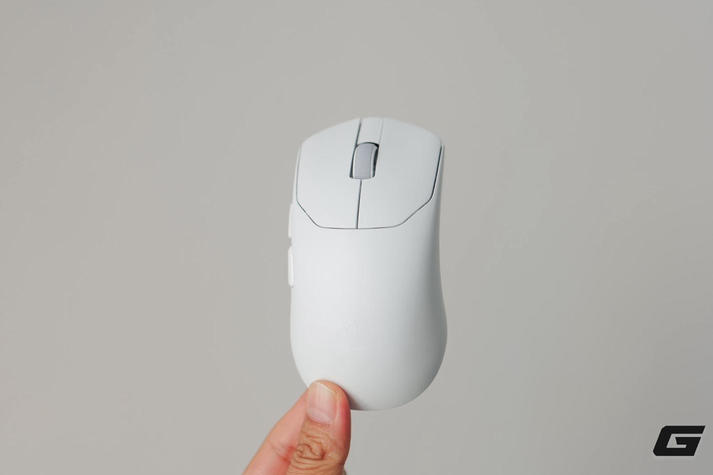Trải nghiệm Sabre V2 Pro: Chuột siêu nhẹ đầu tiên của Corsair, tần số phản hồi 8.000Hz mà cân nặng chỉ như hộp AirPods 4- Ảnh 7. Trải nghiệm Sabre V2 Pro: Chuột siêu nhẹ đầu tiên của Corsair, tần số phản hồi 8.000Hz mà cân nặng chỉ như hộp AirPods 4- Ảnh 7.