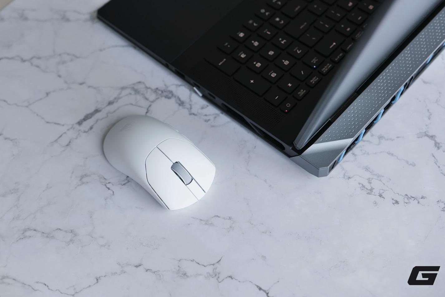 Trải nghiệm Sabre V2 Pro: Chuột siêu nhẹ đầu tiên của Corsair, tần số phản hồi 8.000Hz mà cân nặng chỉ như hộp AirPods 4- Ảnh 13. Trải nghiệm Sabre V2 Pro: Chuột siêu nhẹ đầu tiên của Corsair, tần số phản hồi 8.000Hz mà cân nặng chỉ như hộp AirPods 4- Ảnh 13.