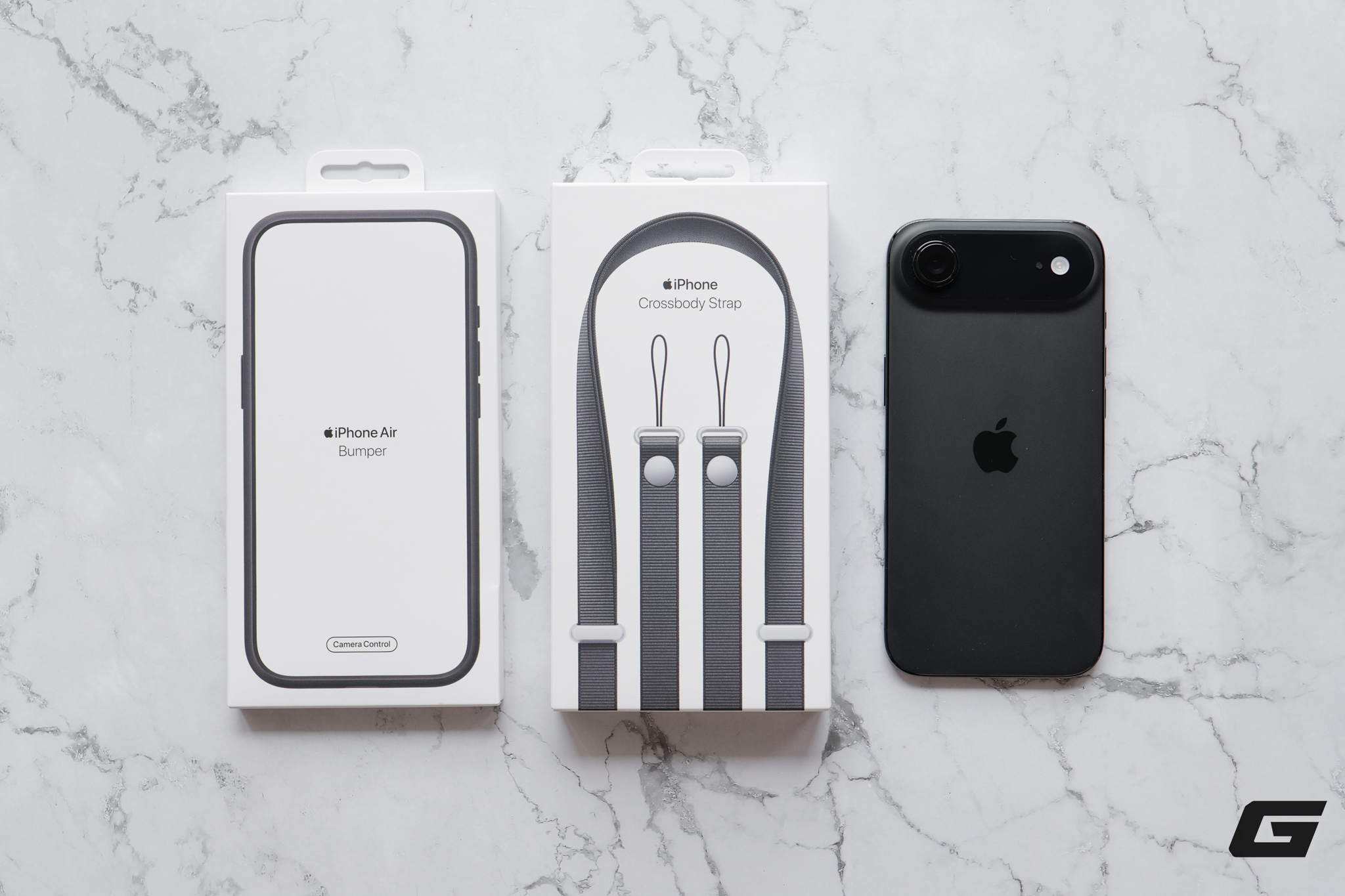 Trên Tay Ốp Bumper Và Dây Đeo Vai Iphone Air: Combo Hài Hoà Vừa Bảo Vệ Vừa Đủ Lại Tôn Vinh Vẻ Đẹp Thiết Kế- Ảnh 1. Trên Tay Ốp Bumper Và Dây Đeo Vai Iphone Air: Combo Hài Hoà Vừa Bảo Vệ Vừa Đủ Lại Tôn Vinh Vẻ Đẹp Thiết Kế- Ảnh 1.