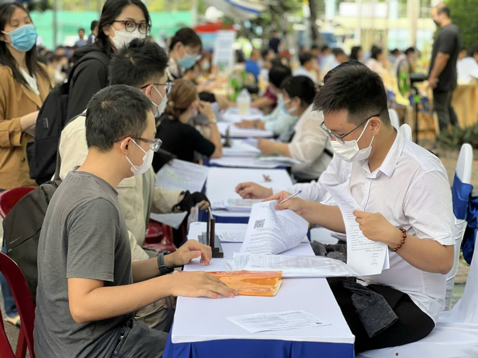 “Thời điểm vàng” cho người trẻ Việt vươn mình trên thị trường lao động nhờ sự hỗ trợ của AI- Ảnh 2.