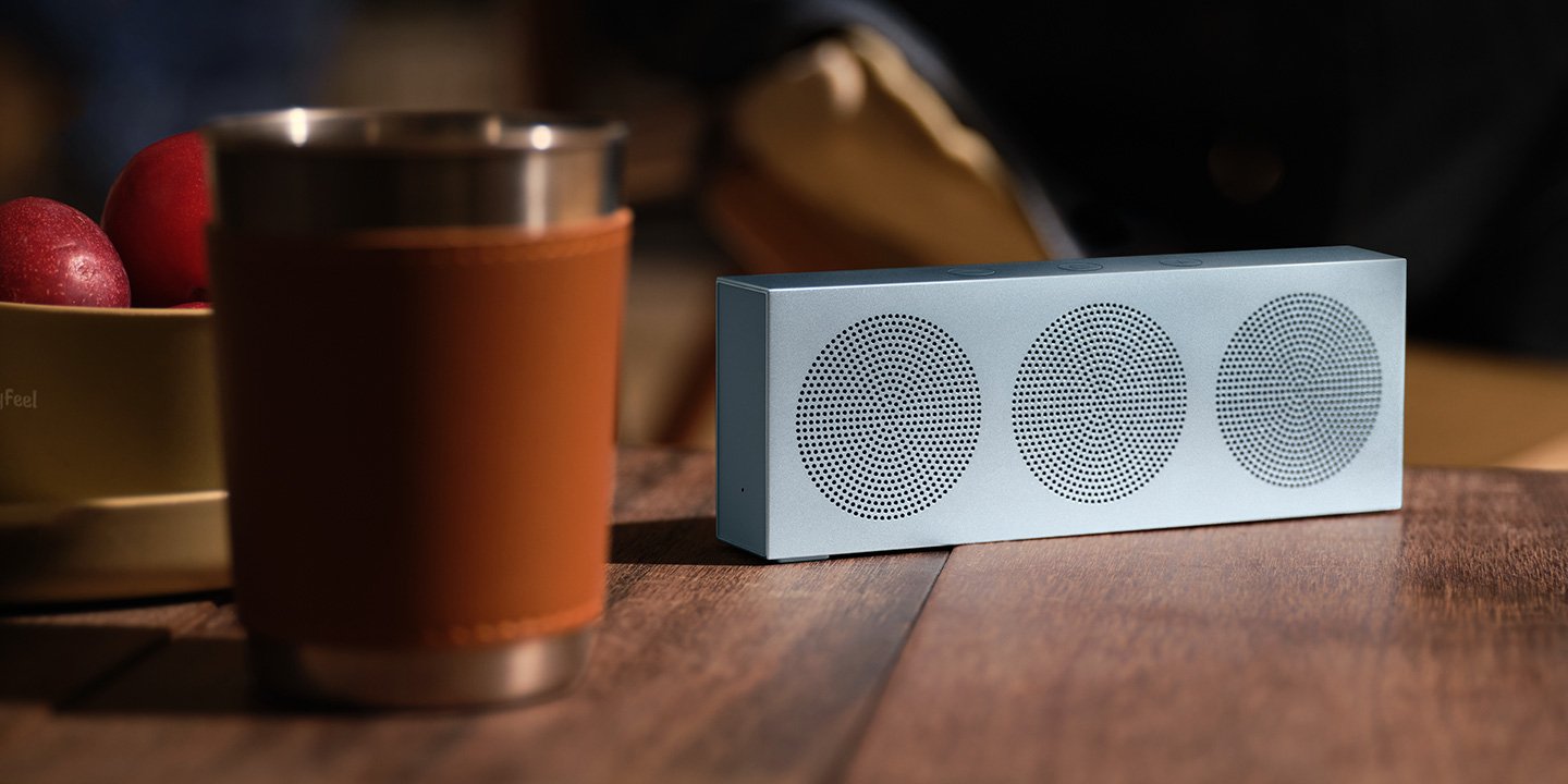 Loa di động mới của Xiaomi: Thiết kế vuông vức độc lạ, vỏ nhôm nhiều màu, sẵn bộ nhớ 4GB, giá hơn 1 triệu- Ảnh 2.