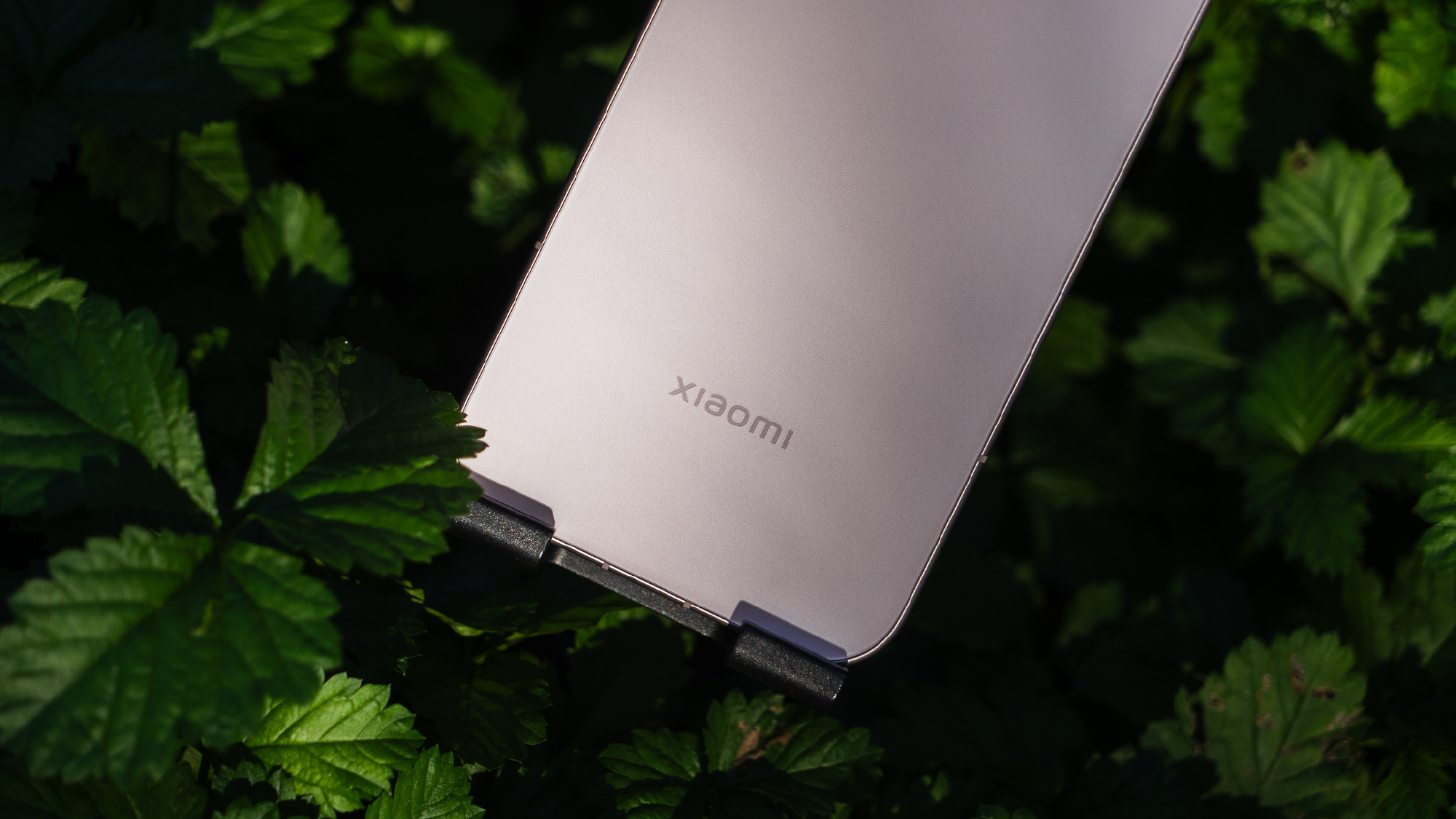 Trên tay Xiaomi 17: Smartphone nhỏ gọn cầm "sướng tay" nhất, chip Snapdragon 8 Elite Gen 5, pin 7.000mAh, giá chỉ hơn 16 triệu đồng- Ảnh 3.