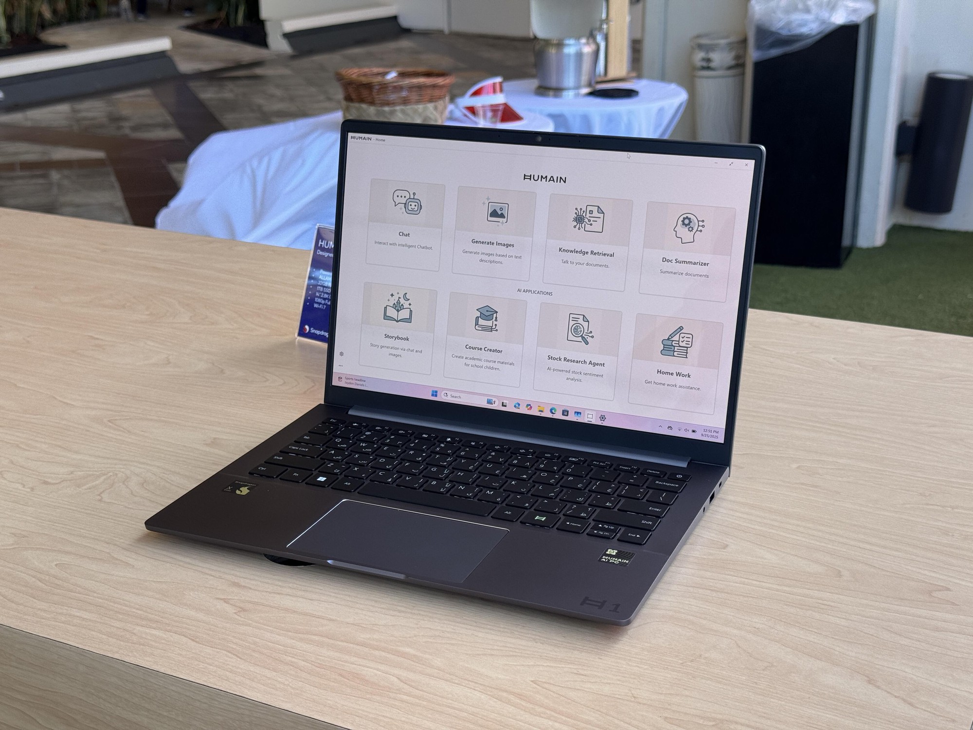 Laptop mới chạy hoàn toàn bằng AI: Loại bỏ giao diện phần mềm thông thường, tốc độ "nhanh gấp 100 lần suy nghĩ con người"- Ảnh 3.