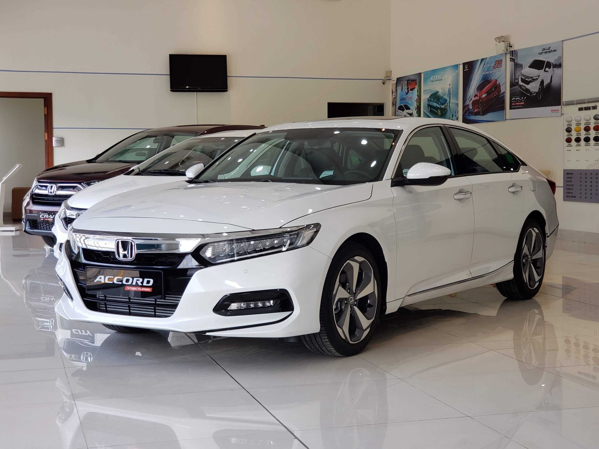 ‘Mazda6 nhảy khỏi con thuyền sedan hạng D sắp bị đắm là thông minh’- Ảnh 7.