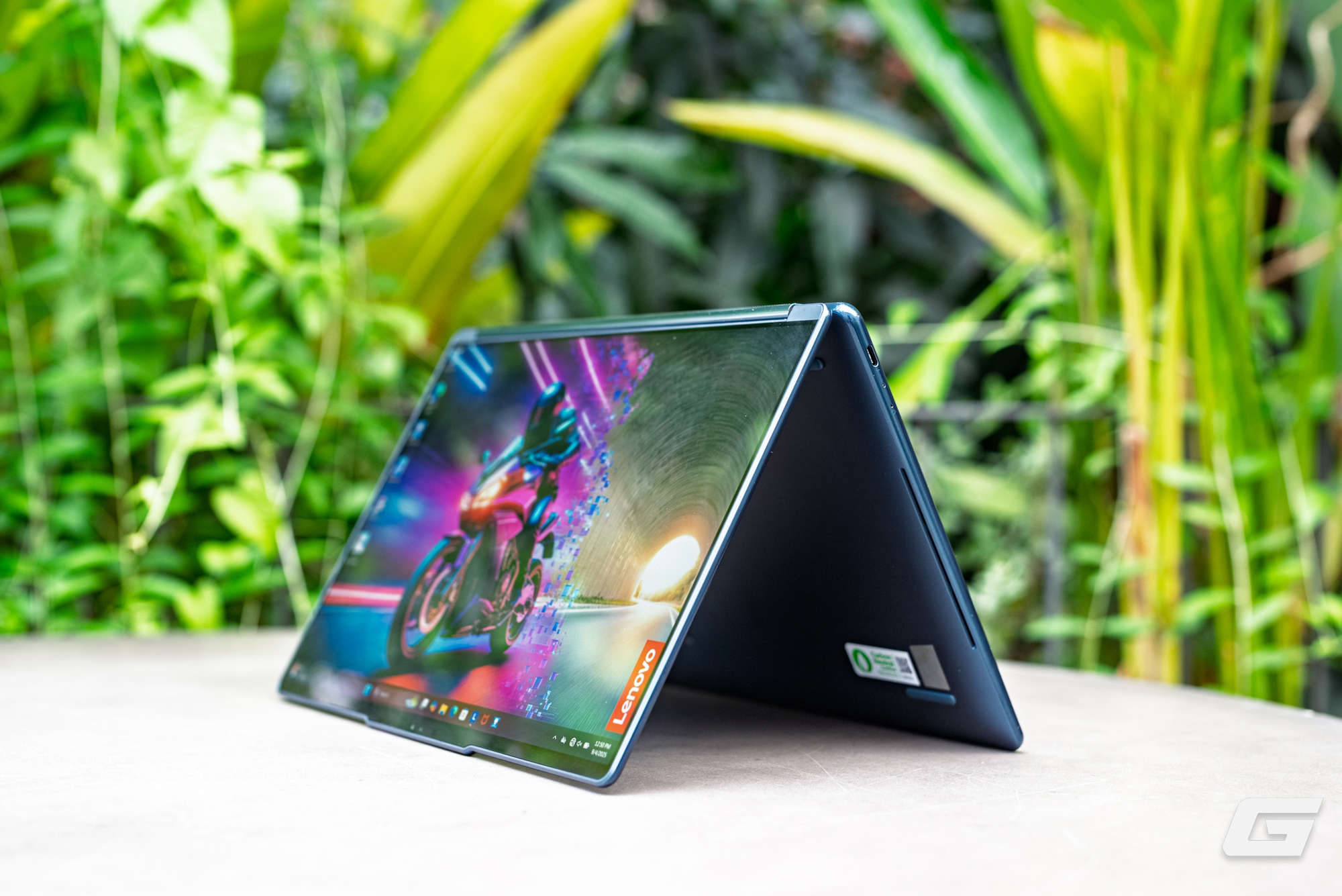 Trải nghiệm nhanh Lenovo Yoga Book 9i Gen 10: Màn hình kép, hiệu năng cao cùng loạt trải nghiệm sáng tạo linh hoạt, ai sẽ là người cần?- Ảnh 52. Trải nghiệm nhanh Lenovo Yoga Book 9i Gen 10: Màn hình kép, hiệu năng cao cùng loạt trải nghiệm sáng tạo linh hoạt, ai sẽ là người cần?- Ảnh 52.