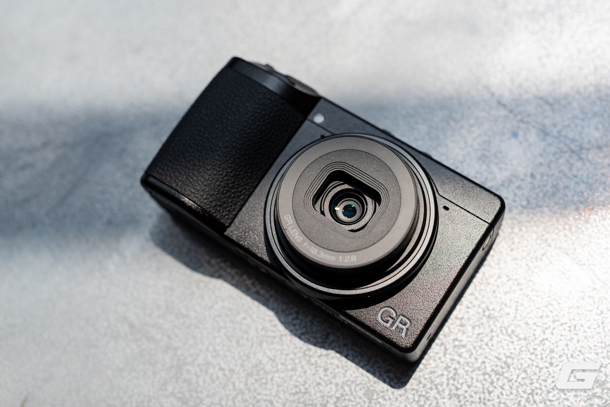 Cận cảnh Ricoh GR IV: “Chiến binh” đường phố đã trở lại và lợi hại hơn xưa- Ảnh 12.
