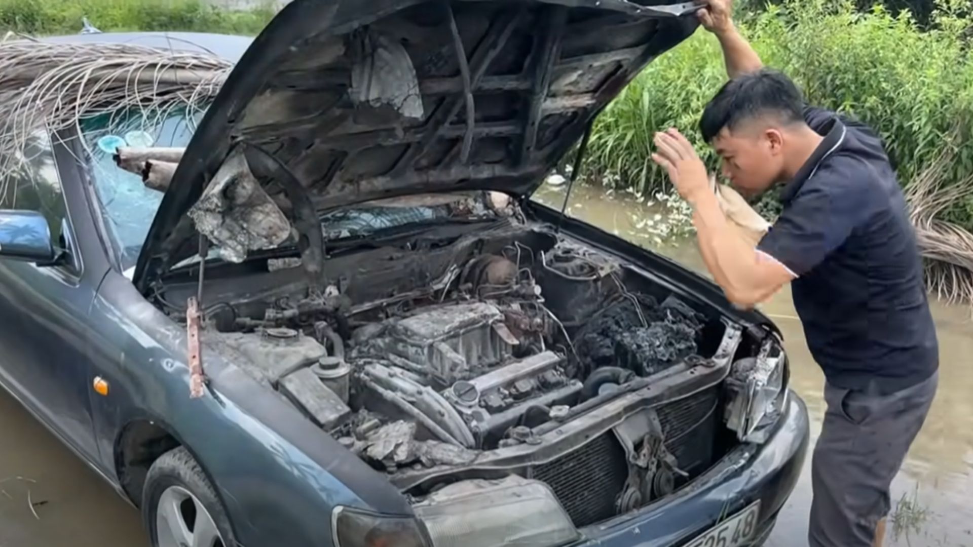 Biến chiếc Nissan cũ hỏng thành Lamborghini Revuelto, các thợ xe Việt Nam được thế giới ngả mũ khâm phục- Ảnh 1.