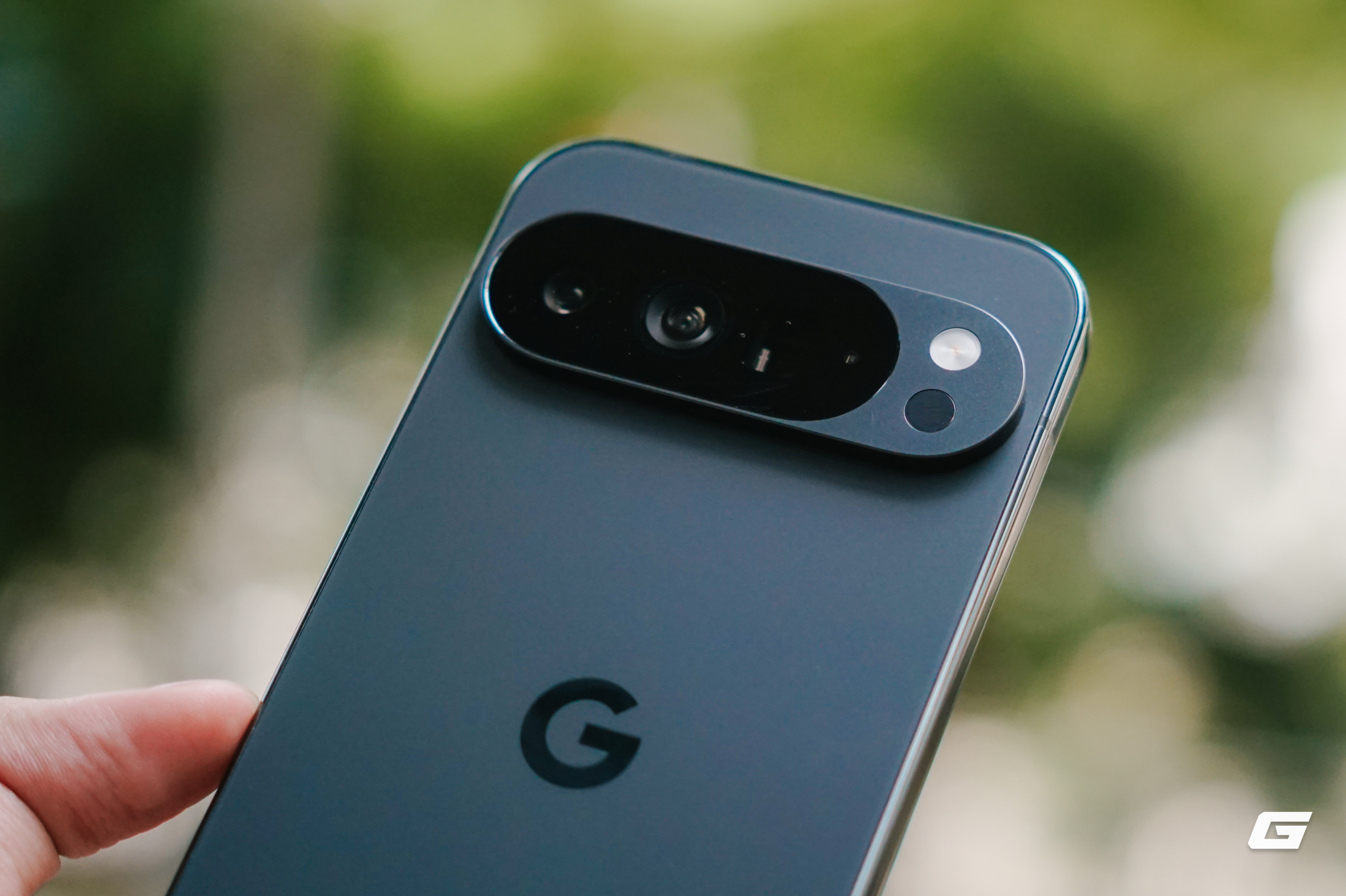 Trên Tay Pixel 10 Pro Xl: Trên Tay Pixel 10 Pro Xl: