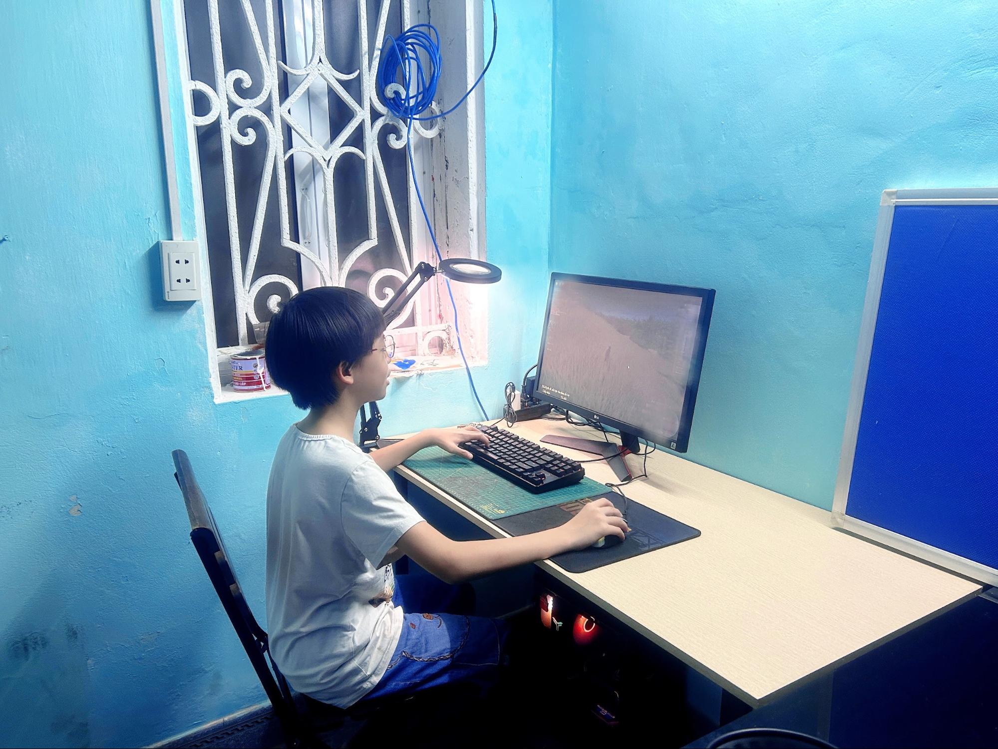 Tự hào Việt Nam: Công nghệ 3D mang Triển lãm “95 năm Cờ Đảng soi đường” đến mọi miền Tổ quốc- Ảnh 5. Tự hào Việt Nam: Công nghệ 3D mang Triển lãm “95 năm Cờ Đảng soi đường” đến mọi miền Tổ quốc- Ảnh 5.