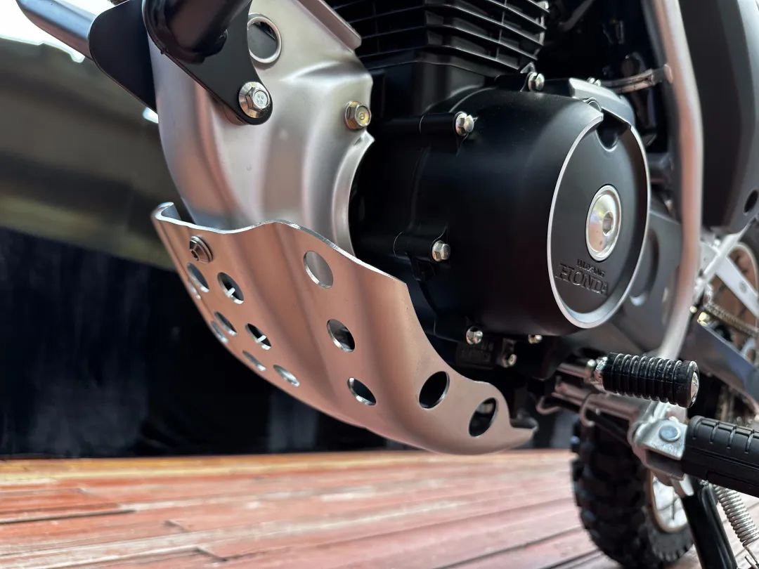 Honda CGX150 Climbing Edition 2025 ra mắt: Đối thủ đang gờm của cả Yamaha WR155 và Kawasaki W175- Ảnh 7. Honda CGX150 Climbing Edition 2025 ra mắt: Đối thủ đang gờm của cả Yamaha WR155 và Kawasaki W175- Ảnh 7.