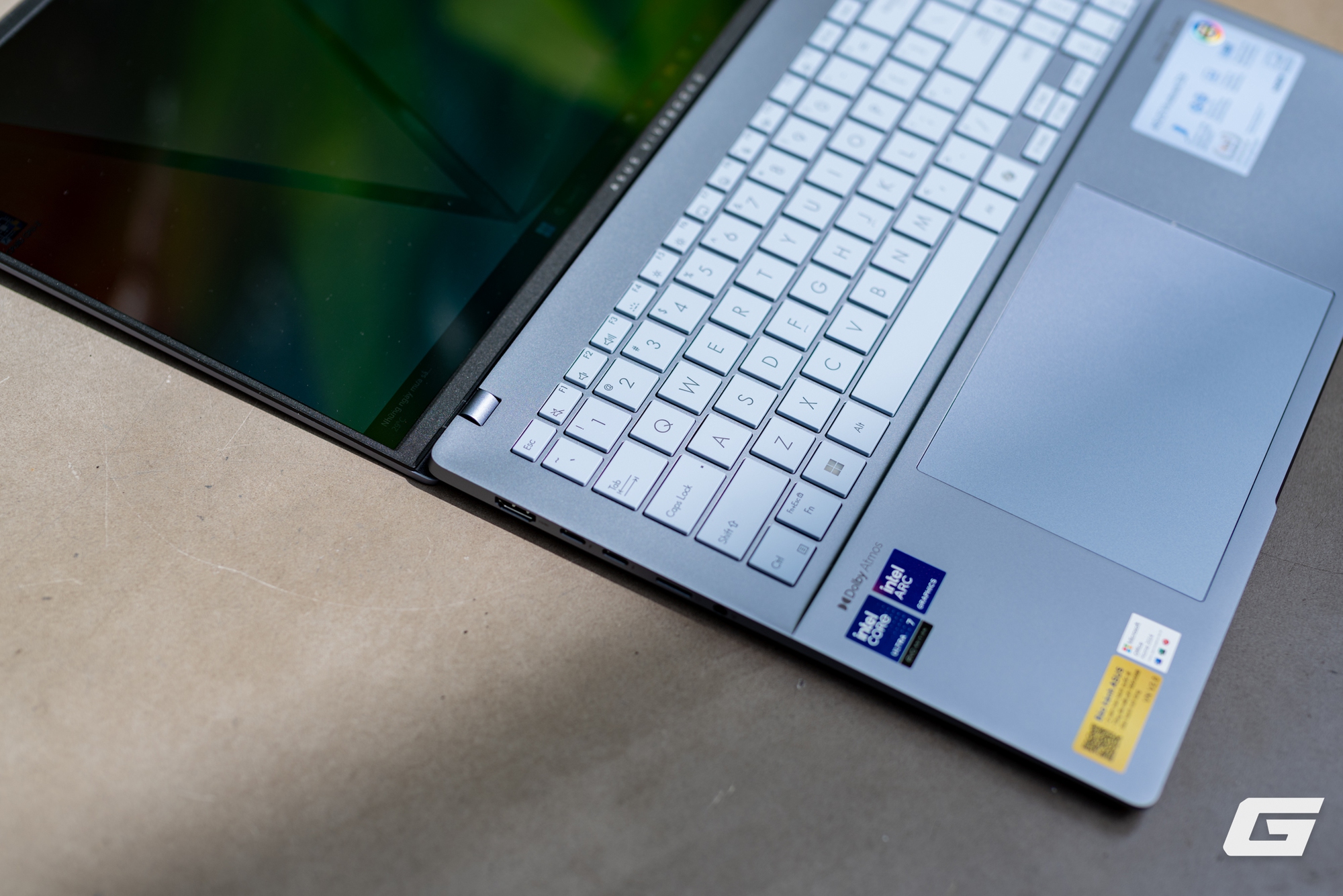 Đây là bộ đôi ASUS Vivobook S5: Kẻ thì intel, người lại AMD, 14 hay 16 inch cho mùa tựu trường?- Ảnh 10. Đây là bộ đôi ASUS Vivobook S5: Kẻ thì intel, người lại AMD, 14 hay 16 inch cho mùa tựu trường?- Ảnh 10.