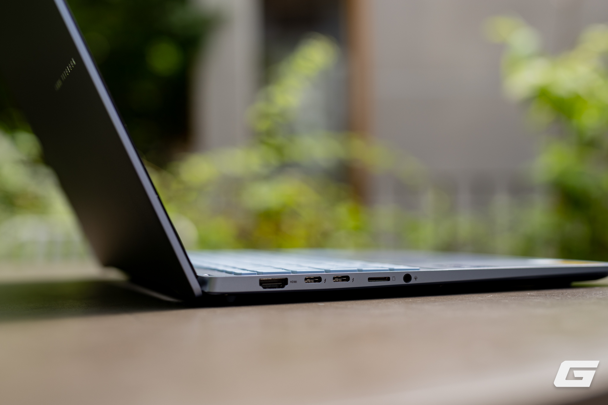Đây là bộ đôi ASUS Vivobook S5: Kẻ thì intel, người lại AMD, 14 hay 16 inch cho mùa tựu trường?- Ảnh 15. Đây là bộ đôi ASUS Vivobook S5: Kẻ thì intel, người lại AMD, 14 hay 16 inch cho mùa tựu trường?- Ảnh 15.