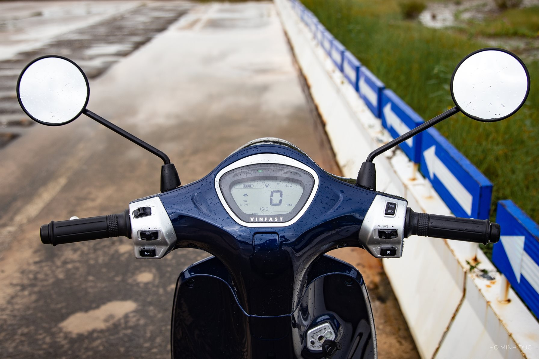 Mẫu xe máy điện được 'săn đón' nhất lúc này: Xe đã đi 14.000 km bán lại vẫn ngang giá xe mới- Ảnh 1.