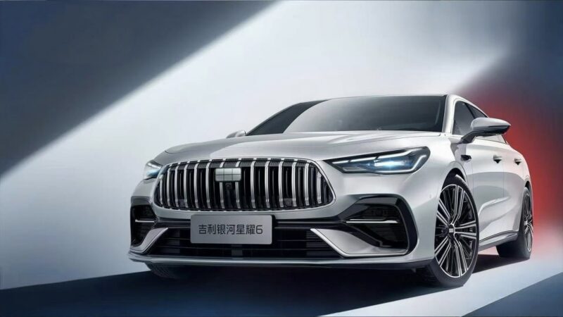 Hãng xe xây nhà máy 4.100 tỷ tại Hưng Yên ra mắt đối thủ Toyota Camry: siêu tiết kiệm xăng, ngoại hình như Mercedes, giá mềm từ 332 triệu đồng- Ảnh 2.