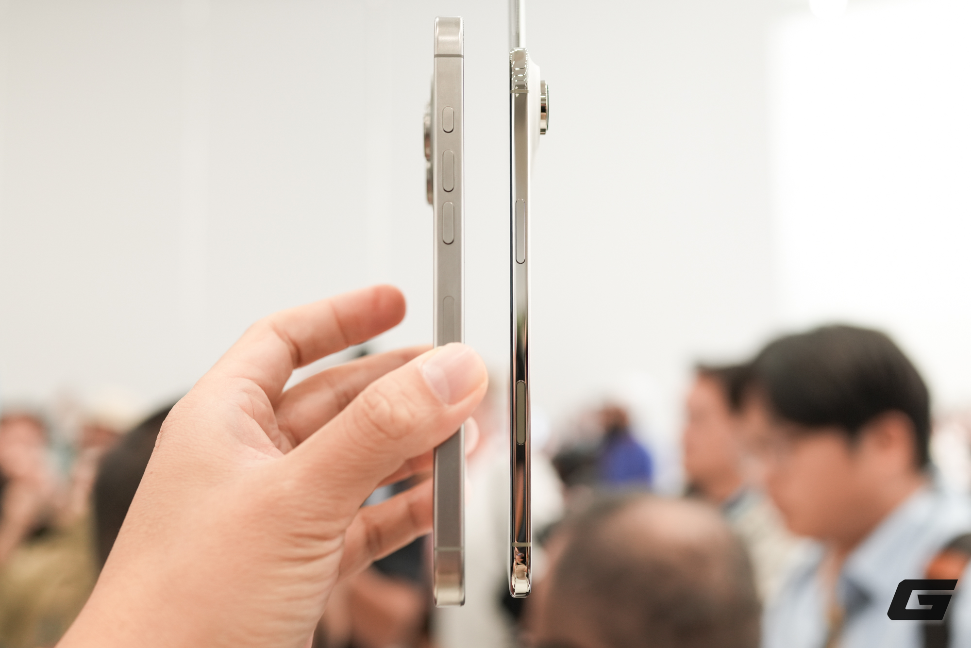 Cận cảnh iPhone Air 