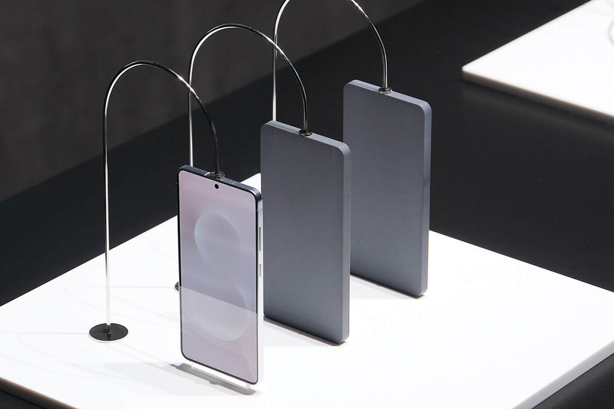 Độ mỏng 5,6mm của Apple iPhone Air ấn tượng như thế nào?- Ảnh 3. Độ mỏng 5,6mm của Apple iPhone Air ấn tượng như thế nào?- Ảnh 3.