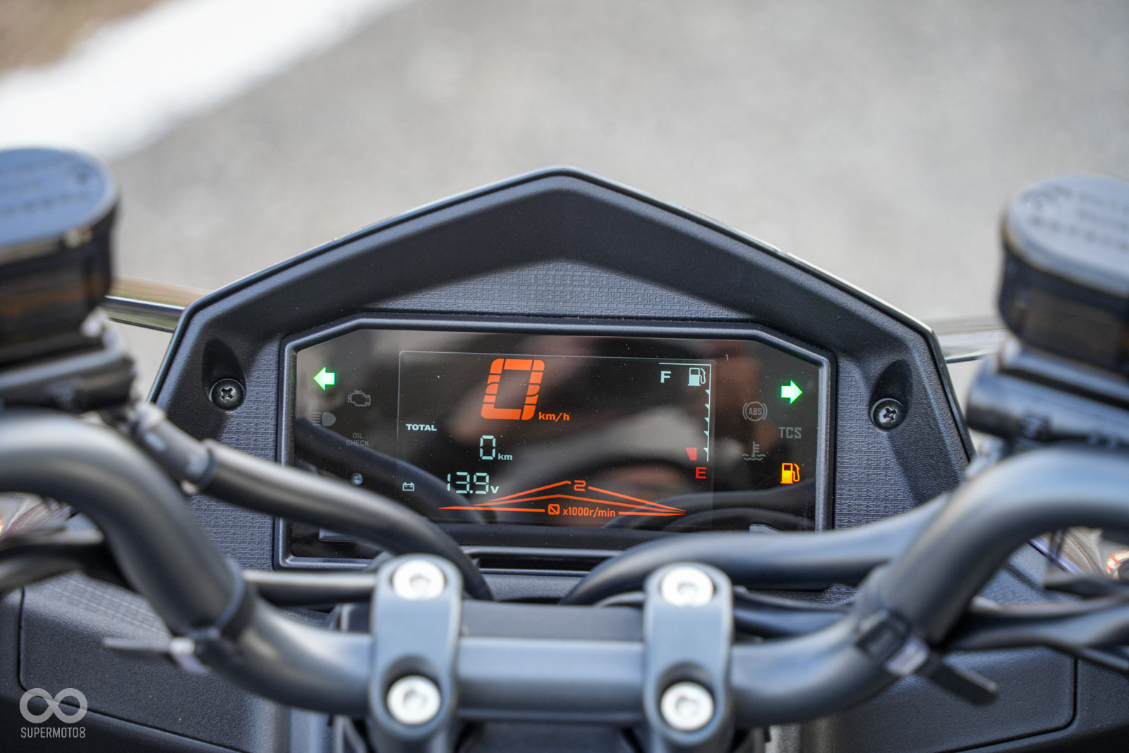 SYM tung ra bản nâng cấp cho mẫu xe tay ga 158 cc với hàng loại công nghệ mà người dùng Honda, Yamaha ao ước - Ảnh 8.