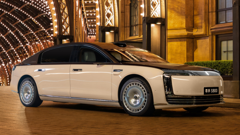 Sedan điện của Huawei b&aacute;n chạy hơn Porsche, BMW v&agrave; Maybach cộng lại- Ảnh 3.