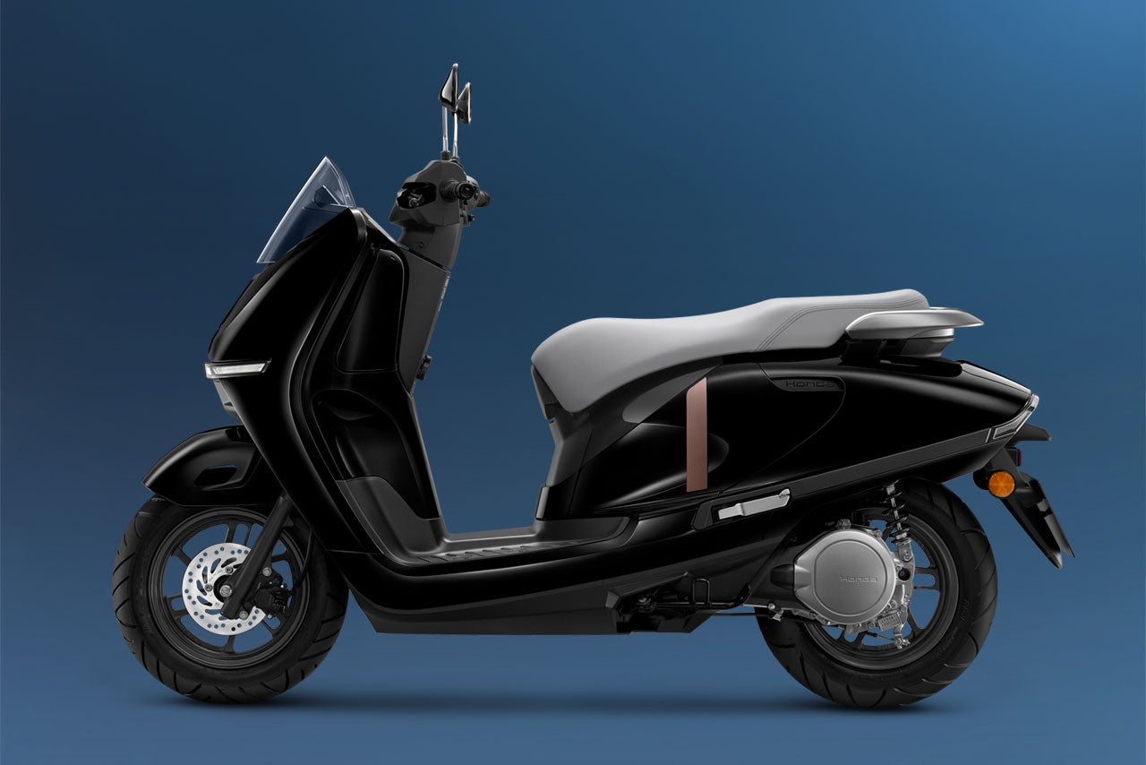 Honda bất ngờ tung xe m&aacute;y điện chạy 122km, sạc si&ecirc;u nhanh, pin LFP nhưng mức gi&aacute; g&acirc;y tranh c&atilde;i lớn- Ảnh 1.