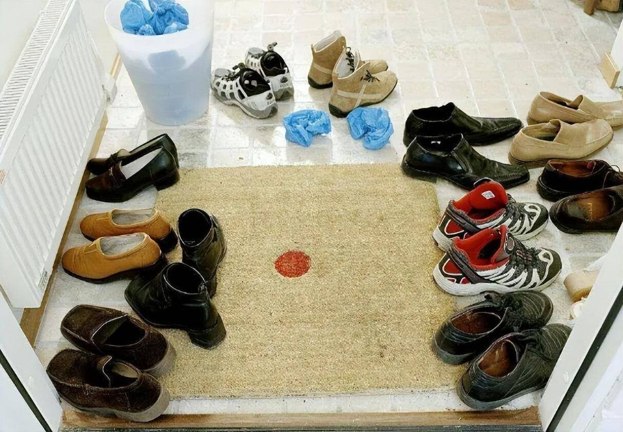 C&aacute;c cụ dạy rằng: Cửa nh&agrave; tr&aacute;nh 4 thứ n&agrave;y, gia đ&igrave;nh y&ecirc;n ấm, l&agrave;m ăn hanh th&ocirc;ng- Ảnh 1.