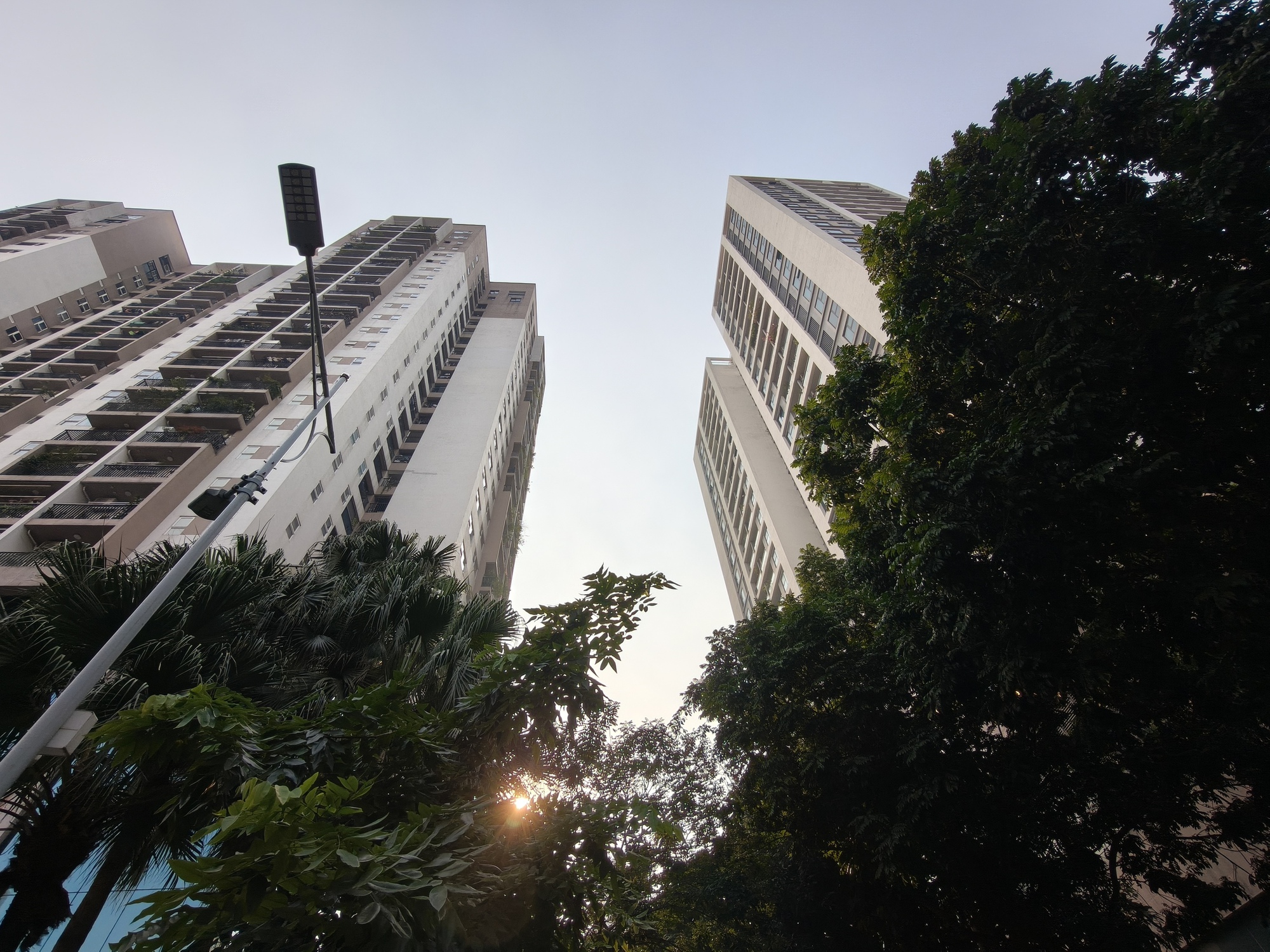 2026 rồi m&agrave; nhiều người vẫn c&ograve;n 5 lầm tưởng n&agrave;y về m&aacute;y Android tầm trung- Ảnh 12.