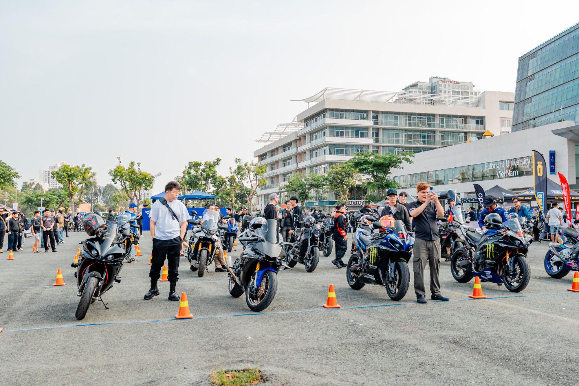 Chi&ecirc;m ngưỡng YZF-R9 2026 ph&acirc;n phối ch&iacute;nh h&atilde;ng bởi Revzone Yamaha Motor - Ảnh 4.