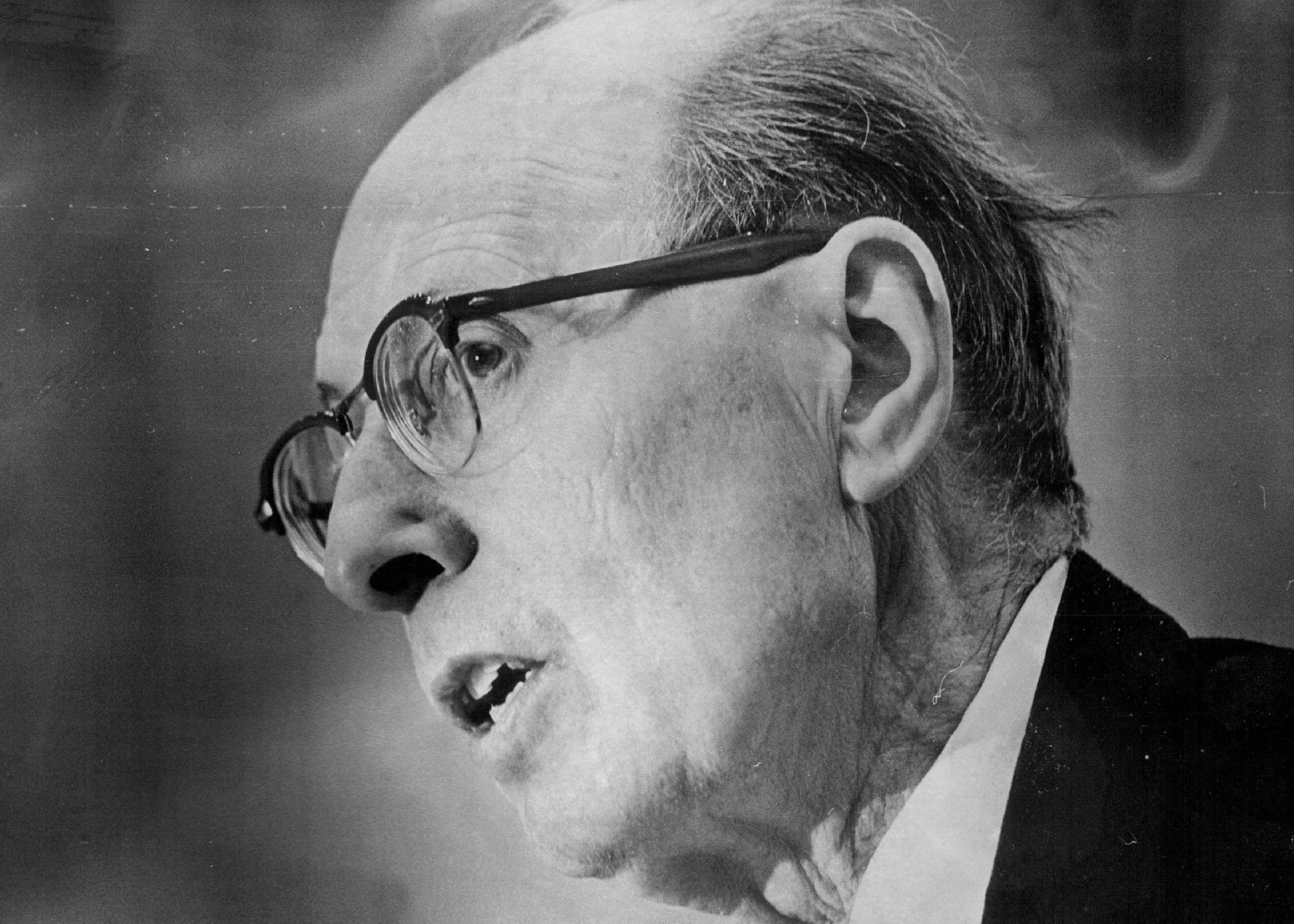 Vũ trụ c&oacute; được tạo n&ecirc;n từ to&aacute;n học? Phần 1: C&ocirc;ng cụ phi l&yacute; t&iacute;nh- Ảnh 2.