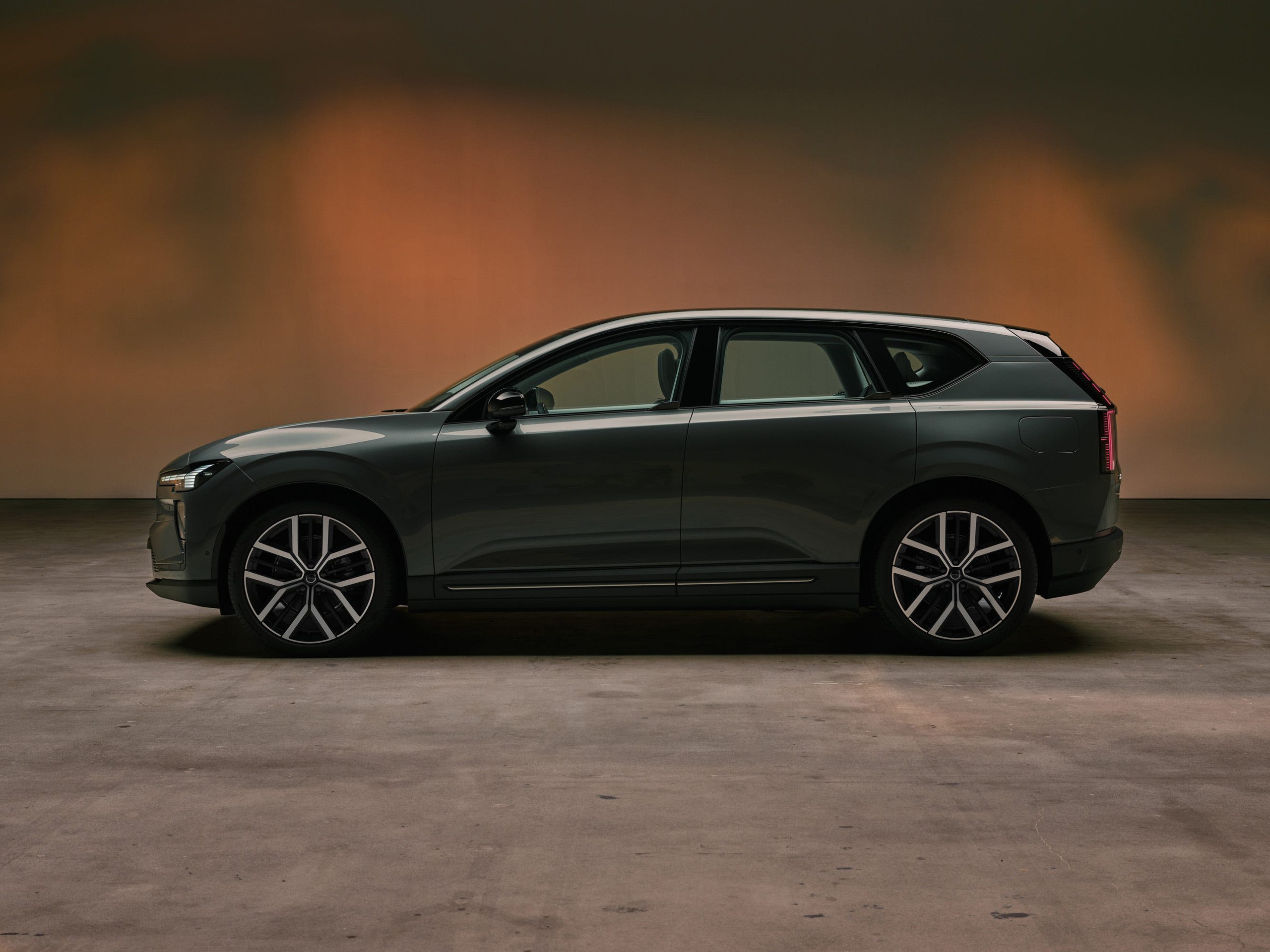 Volvo EX60 ra mắt: Xe điện tích hợp google gemini đầu tiên thế giới vận hành 810 km một lần sạc - Ảnh 5.