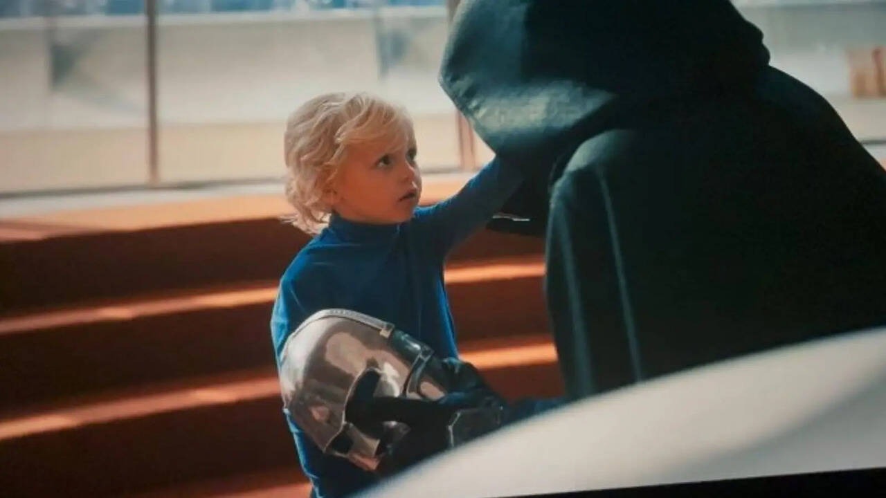 Doctor Doom ho&aacute; &ldquo;&ocirc;ng ba bị&rdquo;, chuy&ecirc;n bắt c&oacute;c con của c&aacute;c si&ecirc;u anh h&ugrave;ng trong Avengers: Doomsday?- Ảnh 2.