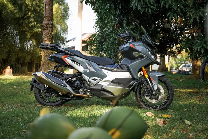 Peugeot XP400: "Sư tử Ph&aacute;p" lai ADV ra mắt với ngoại h&igrave;nh hầm hố v&agrave; khả năng vận h&agrave;nh đa địa h&igrave;nh- Ảnh 1.