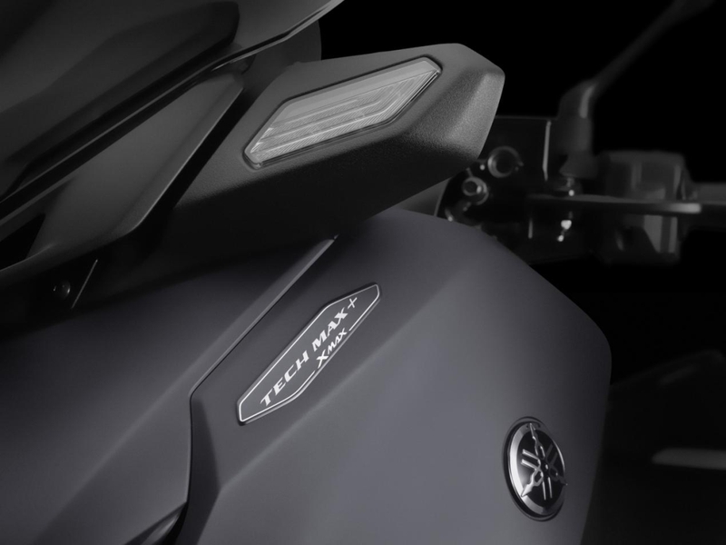 Yamaha ra mắt phi&ecirc;n bản kỷ niệm 25 năm d&ograve;ng MAX: TMAX giới hạn 400 chiếc to&agrave;n cầu, XMAX n&acirc;ng cấp "tận răng"- Ảnh 11.