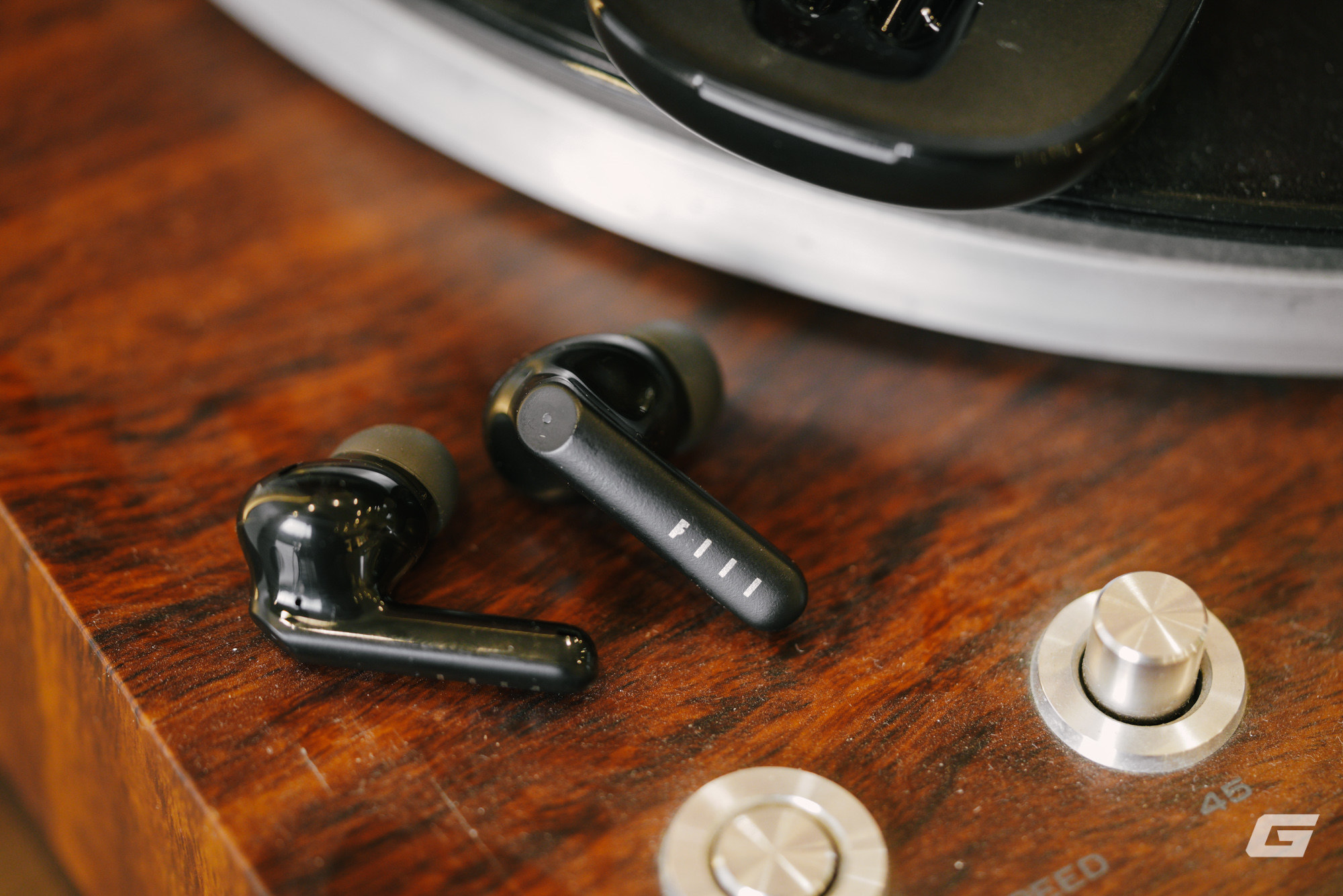 Đ&aacute;nh gi&aacute; tai nghe kh&ocirc;ng d&acirc;y FIIL Key Pro2: Chống ồn tới 55dB, chứng chỉ Hi-res, chất &acirc;m s&ocirc;i động m&agrave; chỉ 1.5 triệu?- Ảnh 12.