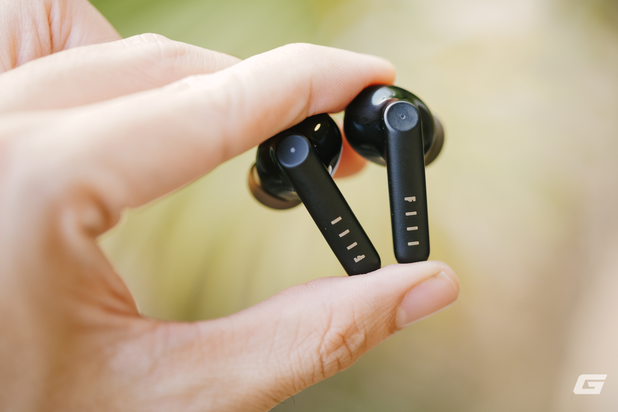 Đ&aacute;nh gi&aacute; tai nghe kh&ocirc;ng d&acirc;y FIIL Key Pro2: Chống ồn tới 55dB, chứng chỉ Hi-res, chất &acirc;m s&ocirc;i động m&agrave; chỉ 1.5 triệu?- Ảnh 15.