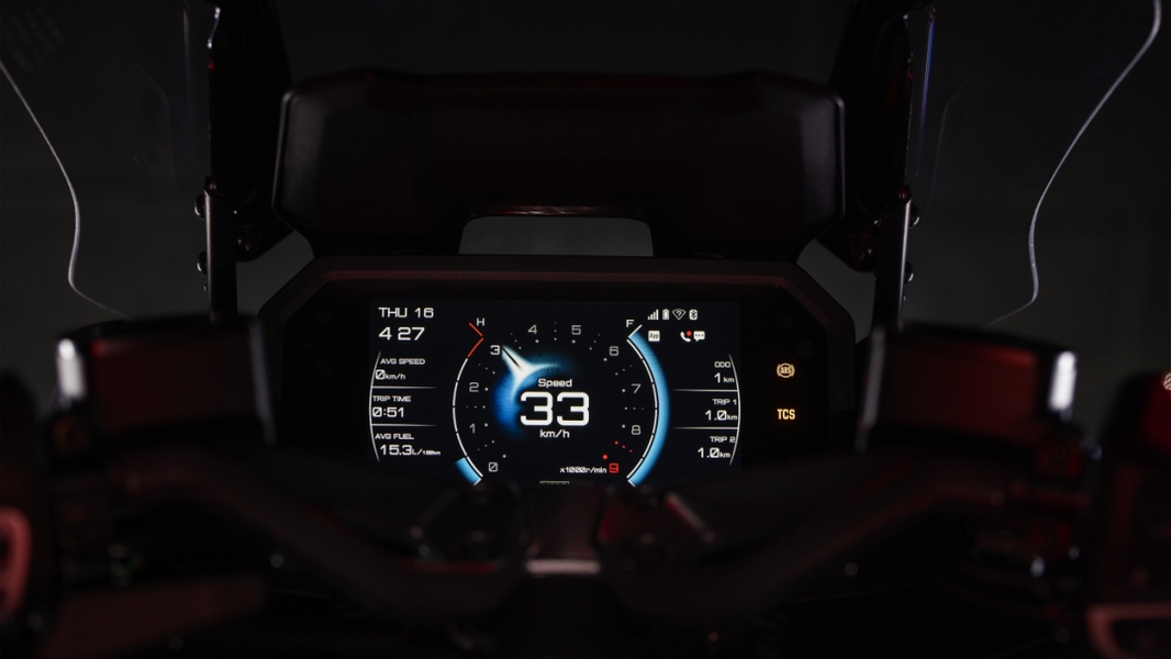 Yamaha ra mắt phi&ecirc;n bản kỷ niệm 25 năm d&ograve;ng MAX: TMAX giới hạn 400 chiếc to&agrave;n cầu, XMAX n&acirc;ng cấp "tận răng"- Ảnh 5.