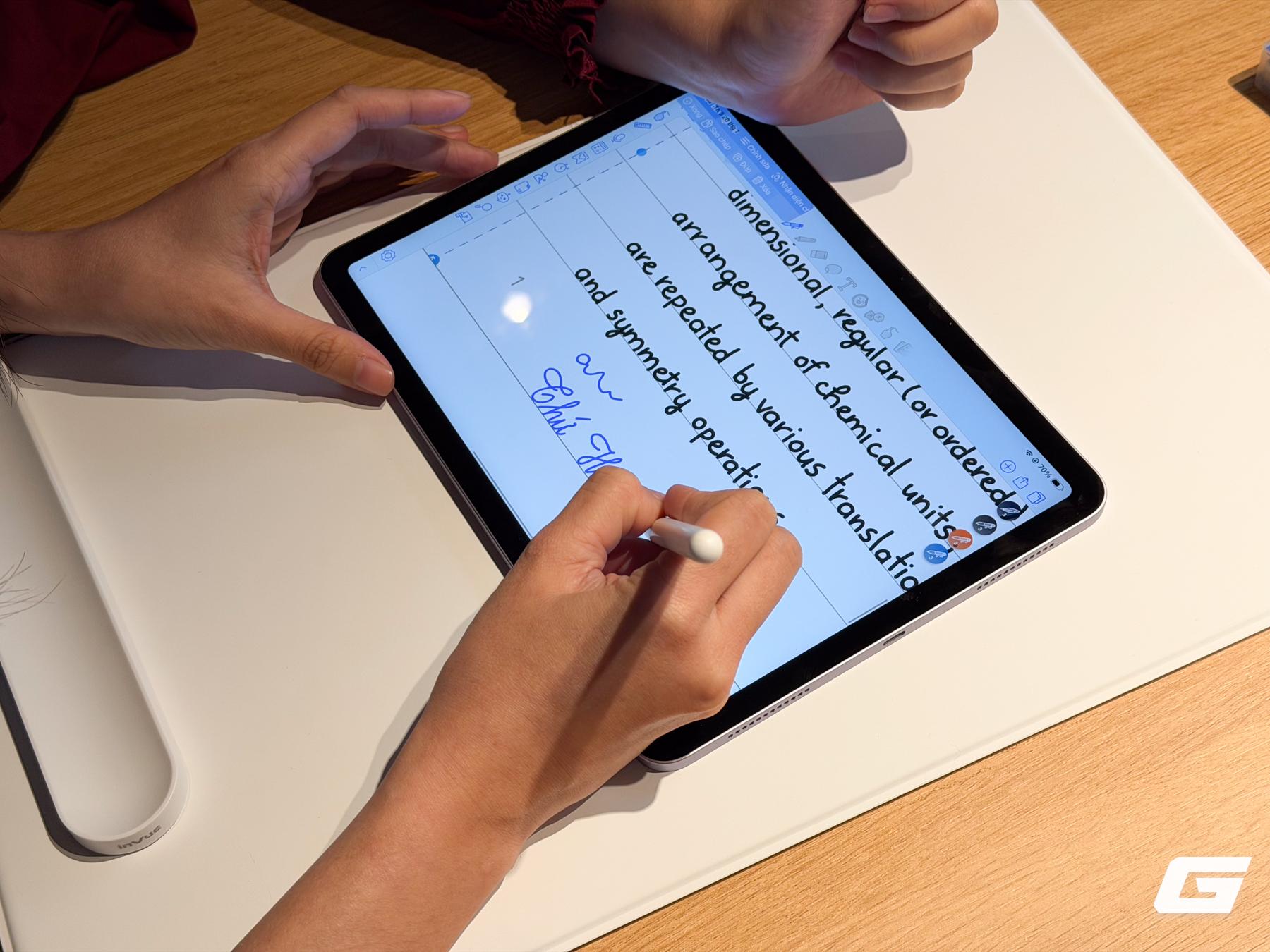 Từng l&agrave; nạn nh&acirc;n của cơn b&atilde;o "FOMO&rdquo; mua iPad về cho... giống người ta, l&agrave;m sao c&aacute;c bạn trẻ vượt qua v&agrave; biến thiết bị n&agrave;y th&agrave;nh trợ thủ đắc lực cho học tập v&agrave; l&agrave;m việc?- Ảnh 8.