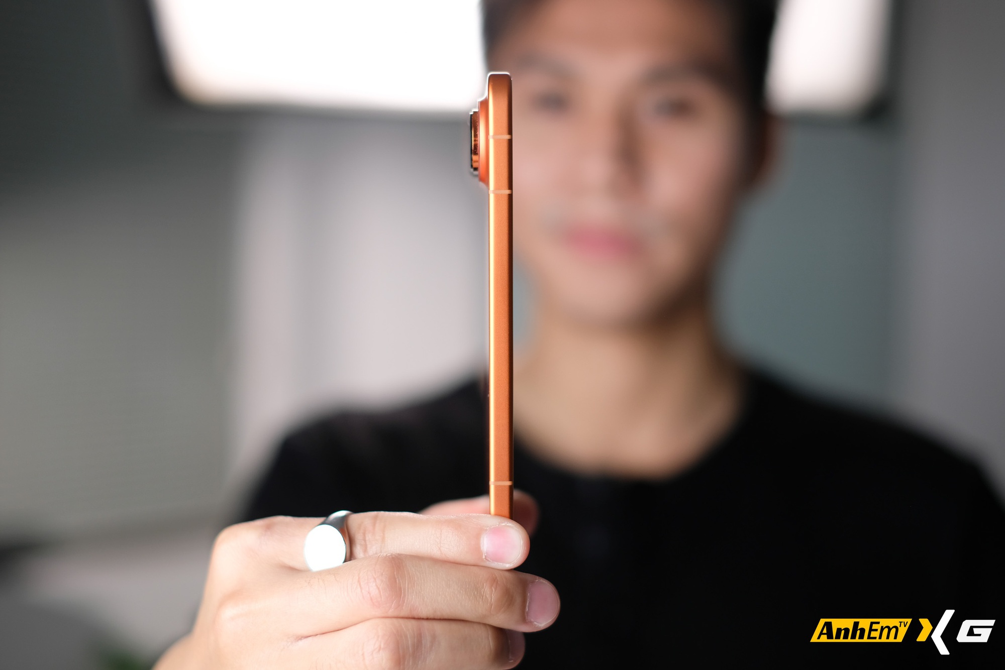 Tr&ecirc;n tay chiếc "Pro Air" từ Trung Quốc m&agrave; Apple v&agrave; Samsung phải ch&agrave;o thua: Nhẹ hơn iPhone Air v&agrave; Galaxy S25 Edge m&agrave; pin 5.500mAh, đủ 3 camera, gi&aacute; lại rẻ hơn- Ảnh 19.