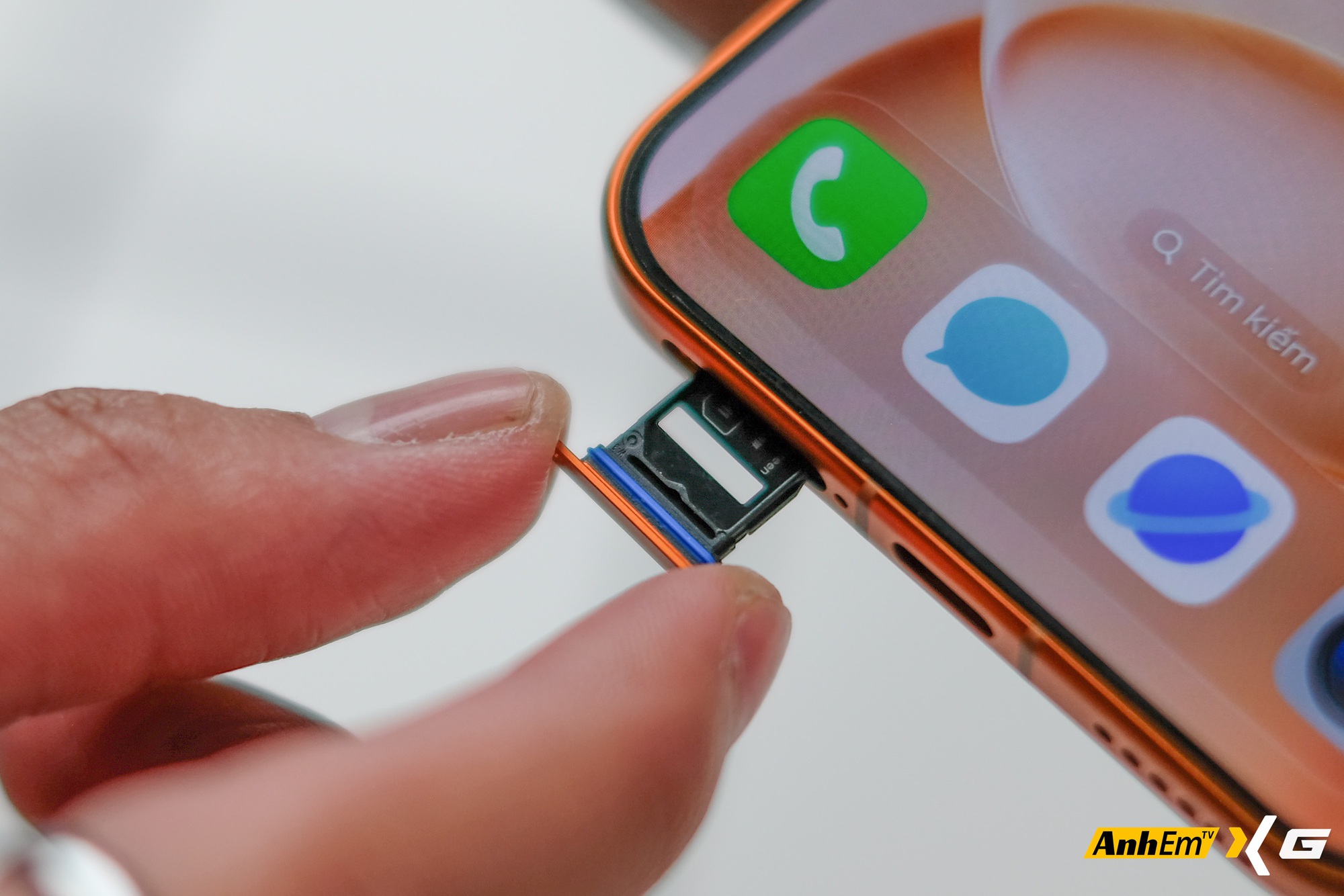 Tr&ecirc;n tay chiếc "Pro Air" từ Trung Quốc m&agrave; Apple v&agrave; Samsung phải ch&agrave;o thua: Nhẹ hơn iPhone Air v&agrave; Galaxy S25 Edge m&agrave; pin 5.500mAh, đủ 3 camera, gi&aacute; lại rẻ hơn- Ảnh 8.