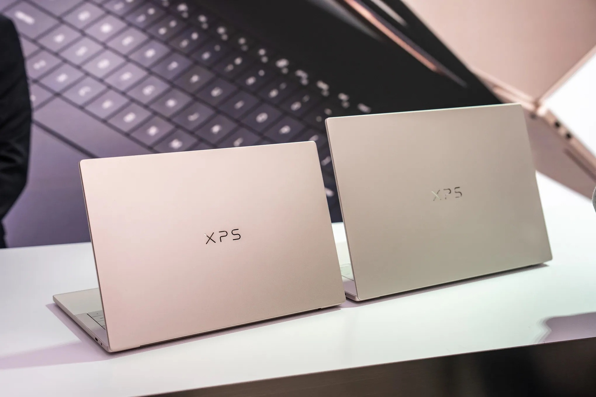 Đ&acirc;y l&agrave; Dell XPS 14 v&agrave; XPS 16 (2026): Thiết kế ho&agrave;n to&agrave;n mới, chip Intel Panther Lake, bỏ n&uacute;t cảm ứng, sắp c&oacute; th&ecirc;m XPS 13 si&ecirc;u mỏng nhẹ- Ảnh 2.