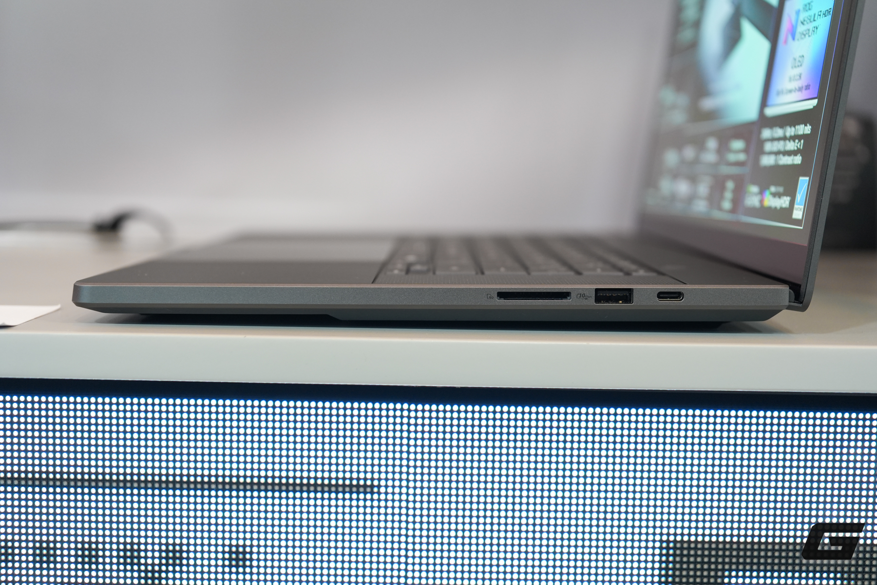 Tinh hoa của 20 năm đổi mới kh&ocirc;ng ngừng của ASUS ROG quy tụ trong những mẫu laptop n&agrave;y đ&acirc;y - Ảnh 13.