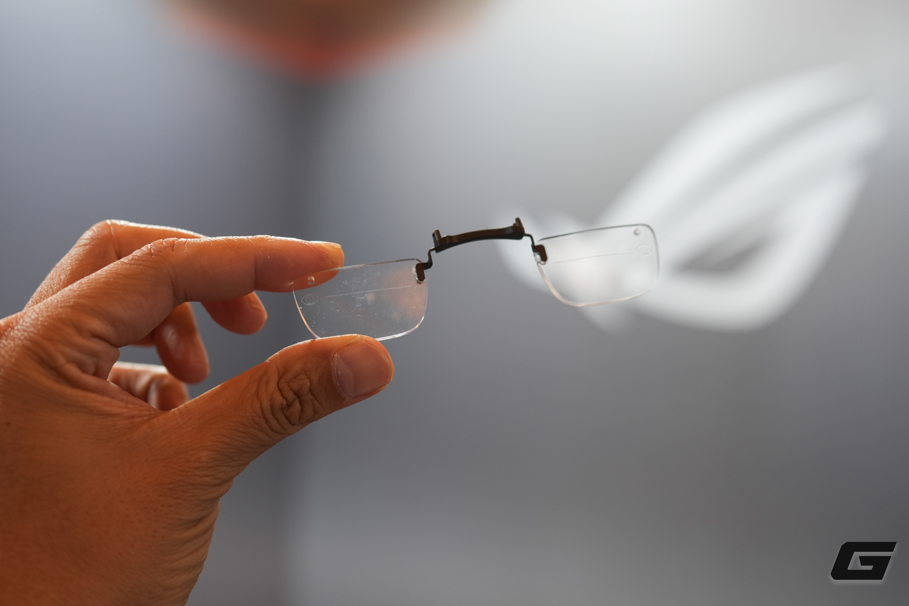 Đ&acirc;y rồi, ASUS đ&atilde; c&oacute; k&iacute;nh thực tế tăng cường d&agrave;nh cho ... những người đang phải đeo k&iacute;nh - Ảnh 6.