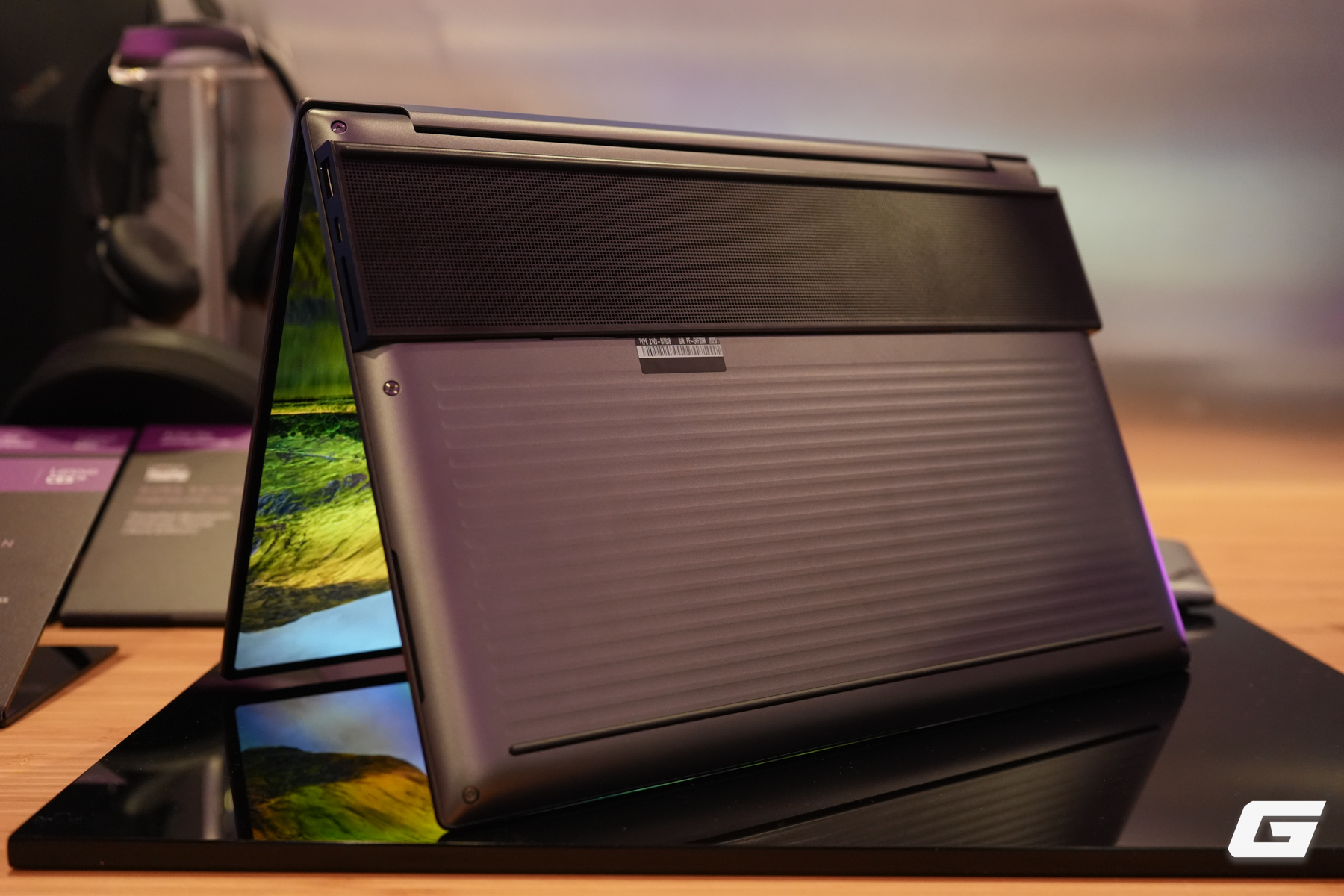 Lenovo c&ugrave;ng l&uacute;c l&agrave;m mới cả ThinkPad v&agrave; ThinkBook: Tăng cường giới hạn hiệu năng v&agrave; hiện thực h&oacute;a &yacute; tưởng m&agrave;n h&igrave;nh xoay độc đ&aacute;o- Ảnh 5.