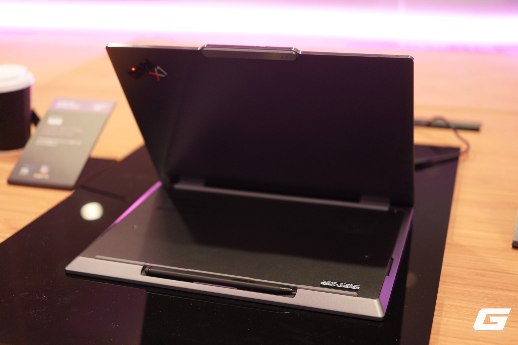 Lenovo c&ugrave;ng l&uacute;c l&agrave;m mới cả ThinkPad v&agrave; ThinkBook: Tăng cường giới hạn hiệu năng v&agrave; hiện thực h&oacute;a &yacute; tưởng m&agrave;n h&igrave;nh xoay độc đ&aacute;o- Ảnh 10.