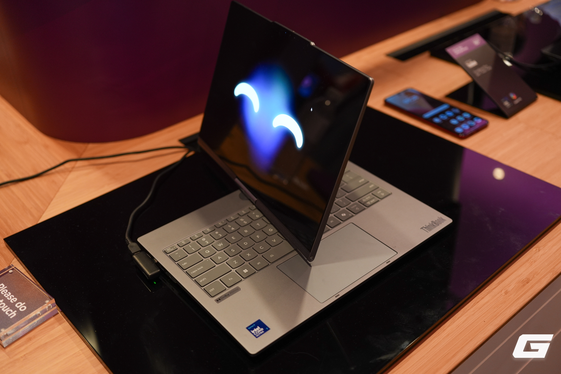 Lenovo c&ugrave;ng l&uacute;c l&agrave;m mới cả ThinkPad v&agrave; ThinkBook: Tăng cường giới hạn hiệu năng v&agrave; hiện thực h&oacute;a &yacute; tưởng m&agrave;n h&igrave;nh xoay độc đ&aacute;o- Ảnh 19.