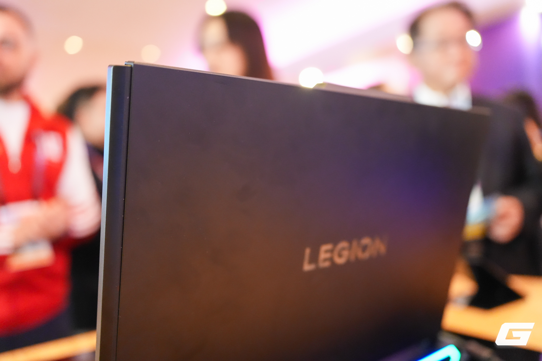 Mục sở thị Lenovo Legion Pro Rollable: Laptop gaming với m&agrave;n h&igrave;nh cuộn, c&oacute; thể mở từ rộng được từ 16 tới 24 inch- Ảnh 10.
