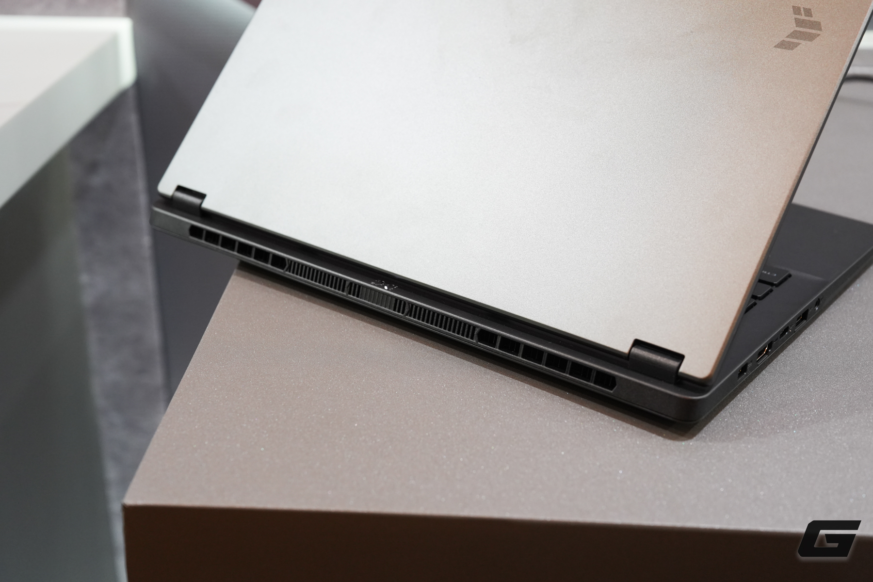 M&aacute;y t&iacute;nh gaming của ASUS nổi bật tại CES 2026: độ bền chuẩn qu&acirc;n đội, cấu h&igrave;nh chuẩn eSports - Ảnh 3.