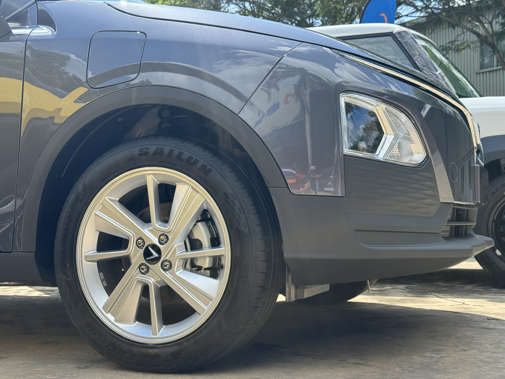 'Nhiều người Việt c&ograve;n d&egrave; dặt nhưng chủ xe Porsche đ&atilde; bắt đầu thay đổi c&aacute;ch nh&igrave;n với lốp Sailun'- Ảnh 2.