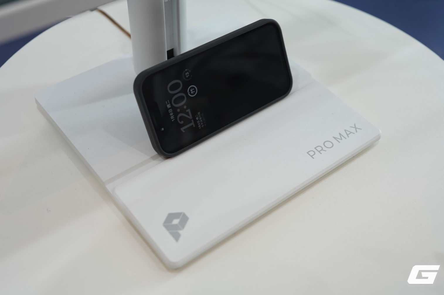 MSI ra mắt dải sản phẩm PRO MAX t&ocirc;ng trắng to&agrave;n diện: Từ m&agrave;n h&igrave;nh QD-OLED, PC để b&agrave;n đến linh kiện chuy&ecirc;n dụng- Ảnh 7.