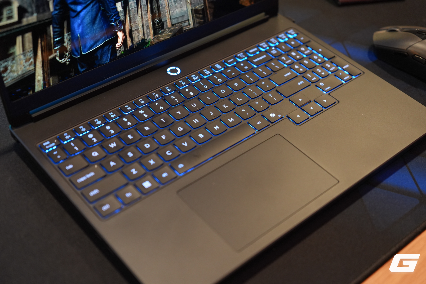 Tr&ecirc;n tay loạt thiết bị chơi game "mới toanh" của Lenovo Legion tại CES 2026: 2 laptop mới c&ugrave;ng Legion Go 2 chạy SteamOS- Ảnh 17.