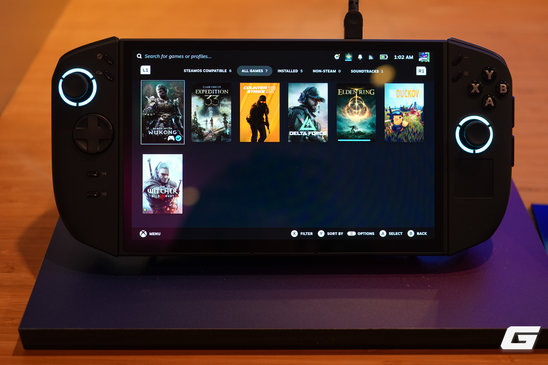 Tr&ecirc;n tay loạt thiết bị chơi game "mới toanh" của Lenovo Legion tại CES 2026: 2 laptop mới c&ugrave;ng Legion Go 2 chạy SteamOS- Ảnh 6.